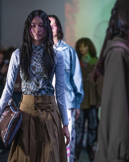 Look 2