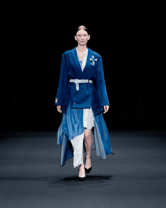 Look 7