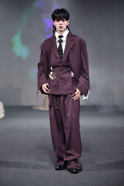 Look 1