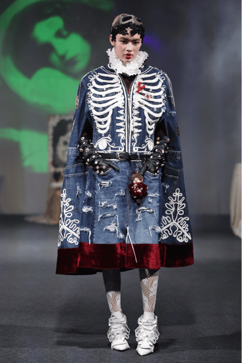 Look 3