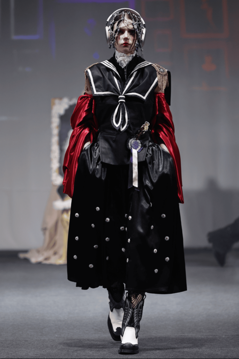 Look 4