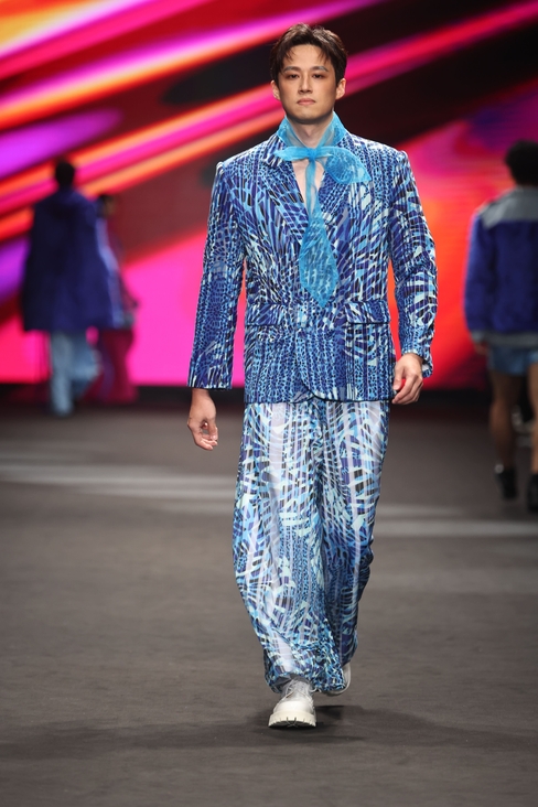 Look 9