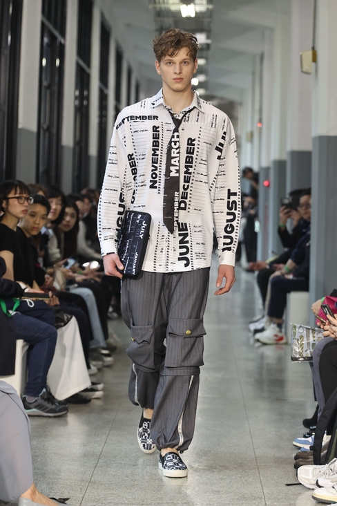 Look 12