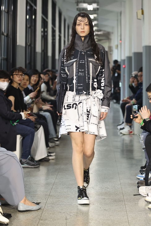 Look 14