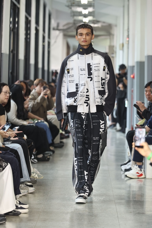 Look 15