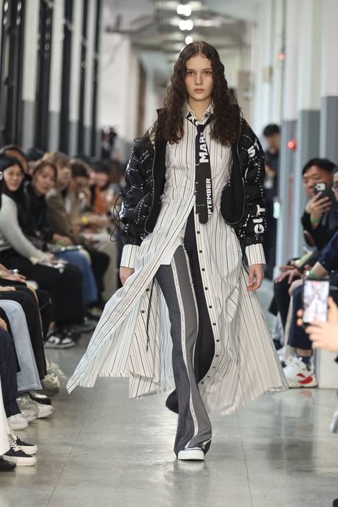 Look 17