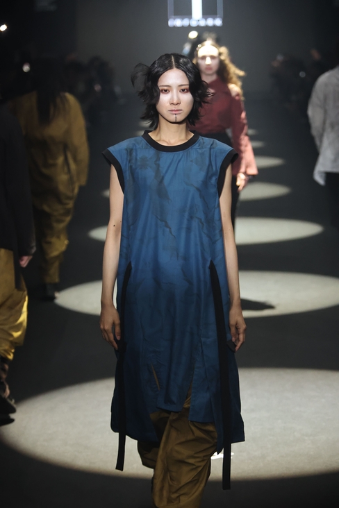 Look 12