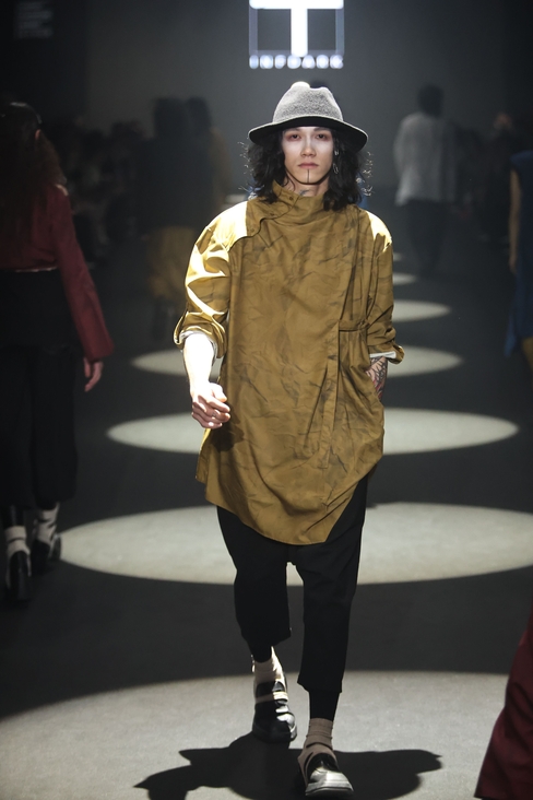 Look 14