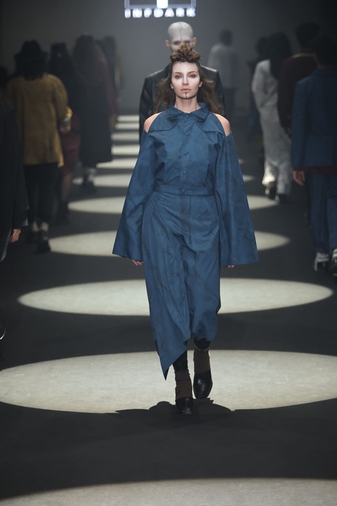 Look 15