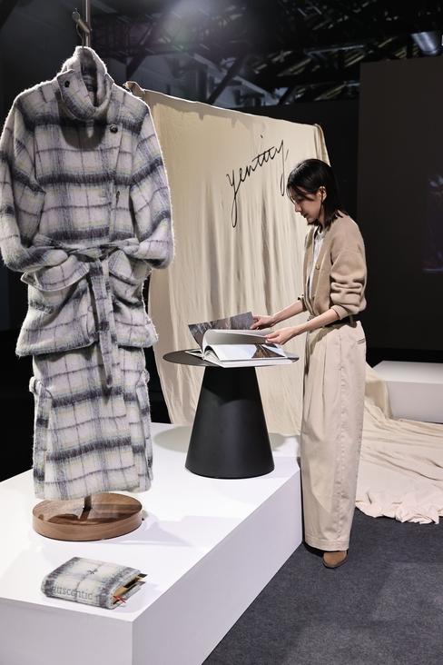 Look 9