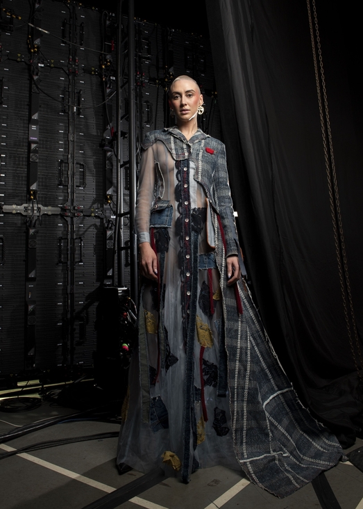 Look 3