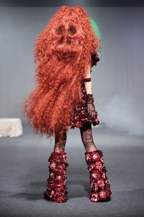 Look 12