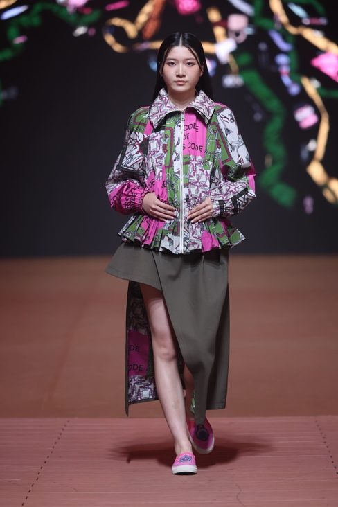 Look 19
