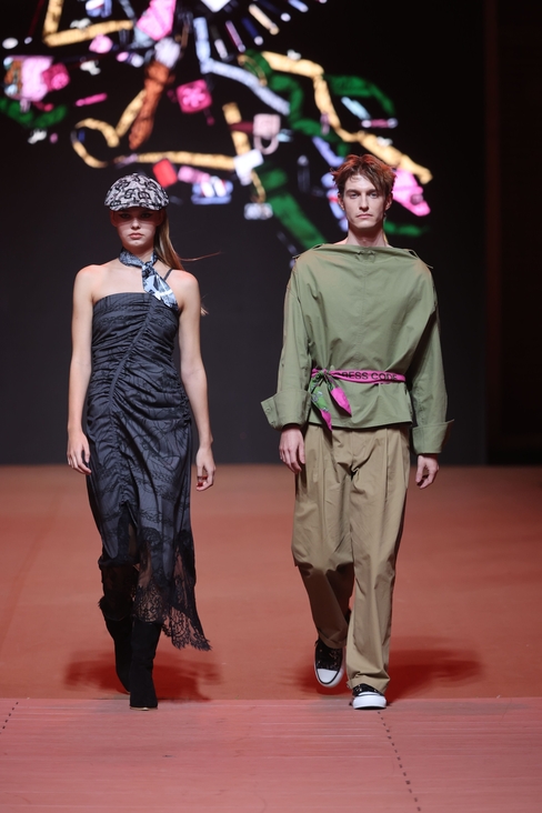 Look 27