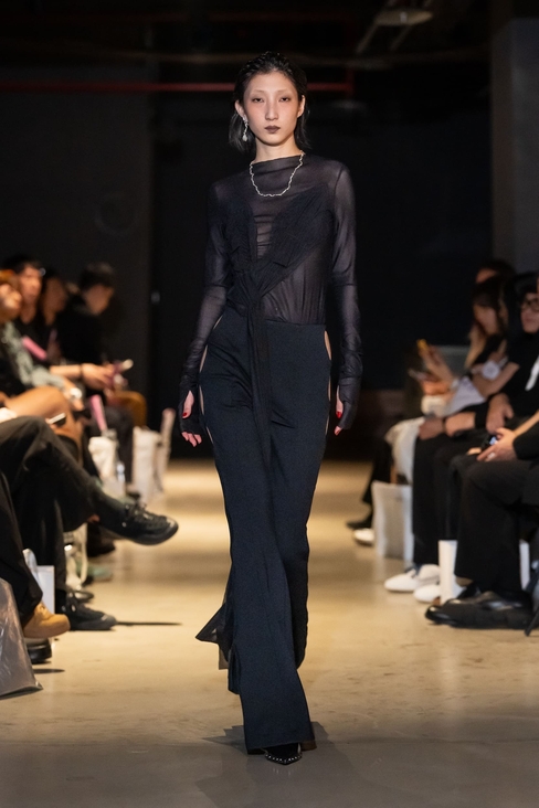 Look 13