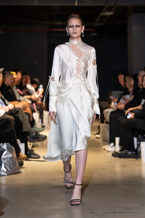 Look 15