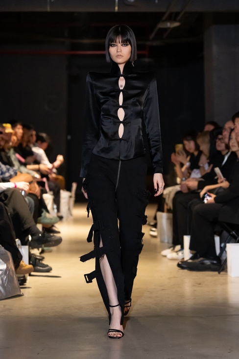 Look 17