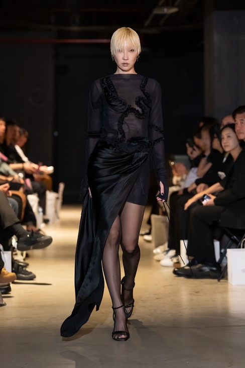 Look 24