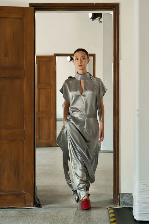 Look 19