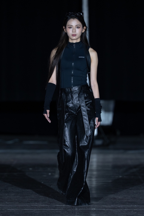 Look 9