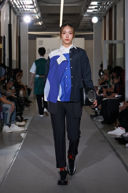 Look 5