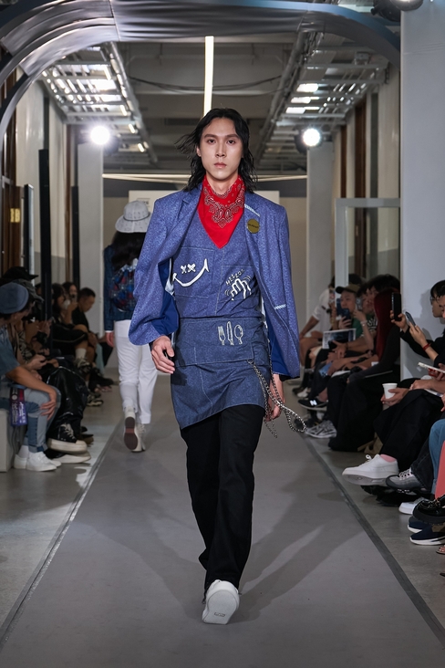 Look 23