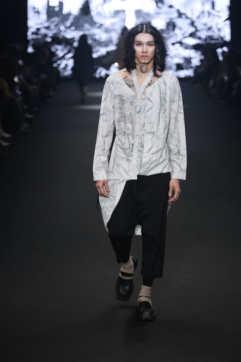 Look 4