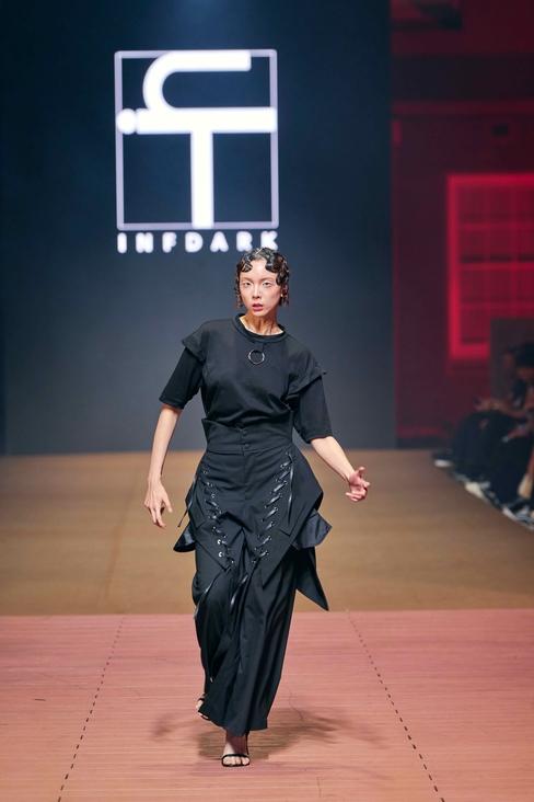 Look 1