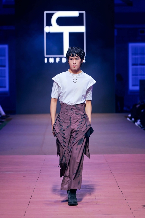 Look 14