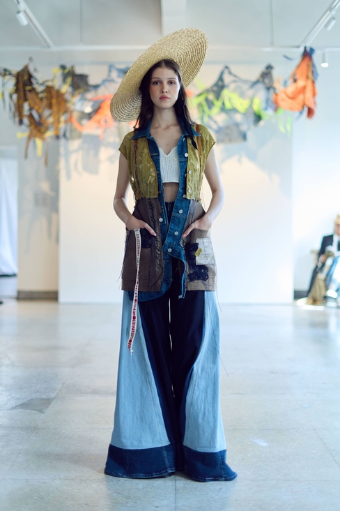 Look 1