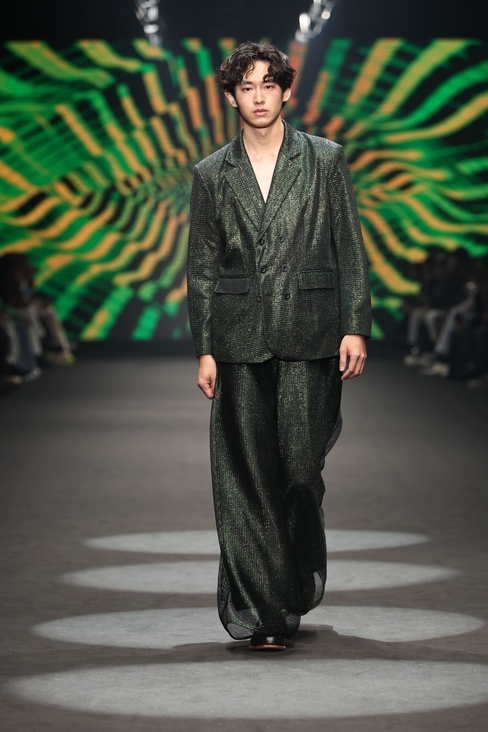Look 1