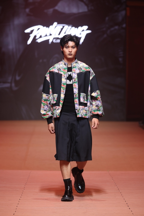 Look 12