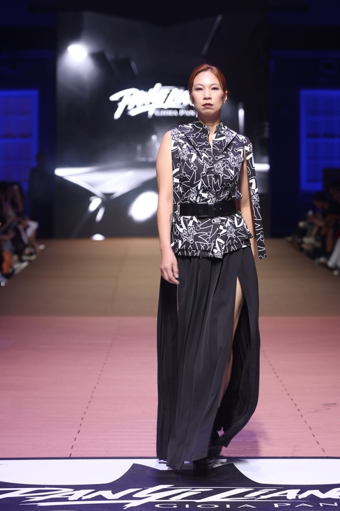 Look 27