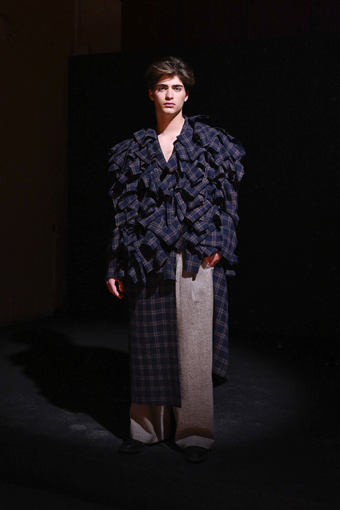 Look 4