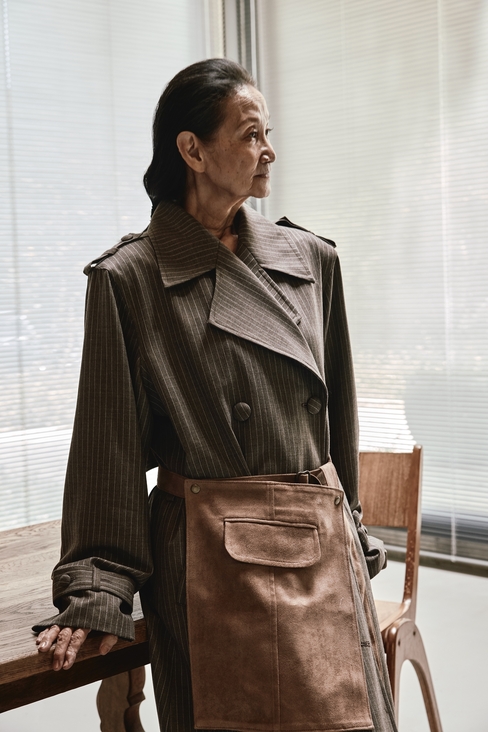 Look 3