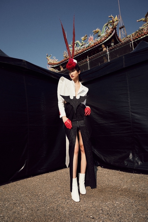 Look 5